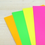 Bastelkarton, Neonfarben