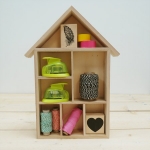 Caja compartimentos, casita de madera