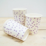 Cardboard cups, triangles violet