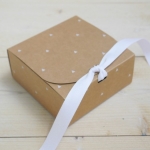 Caja Kraft lazo cuadrada, triangulitos